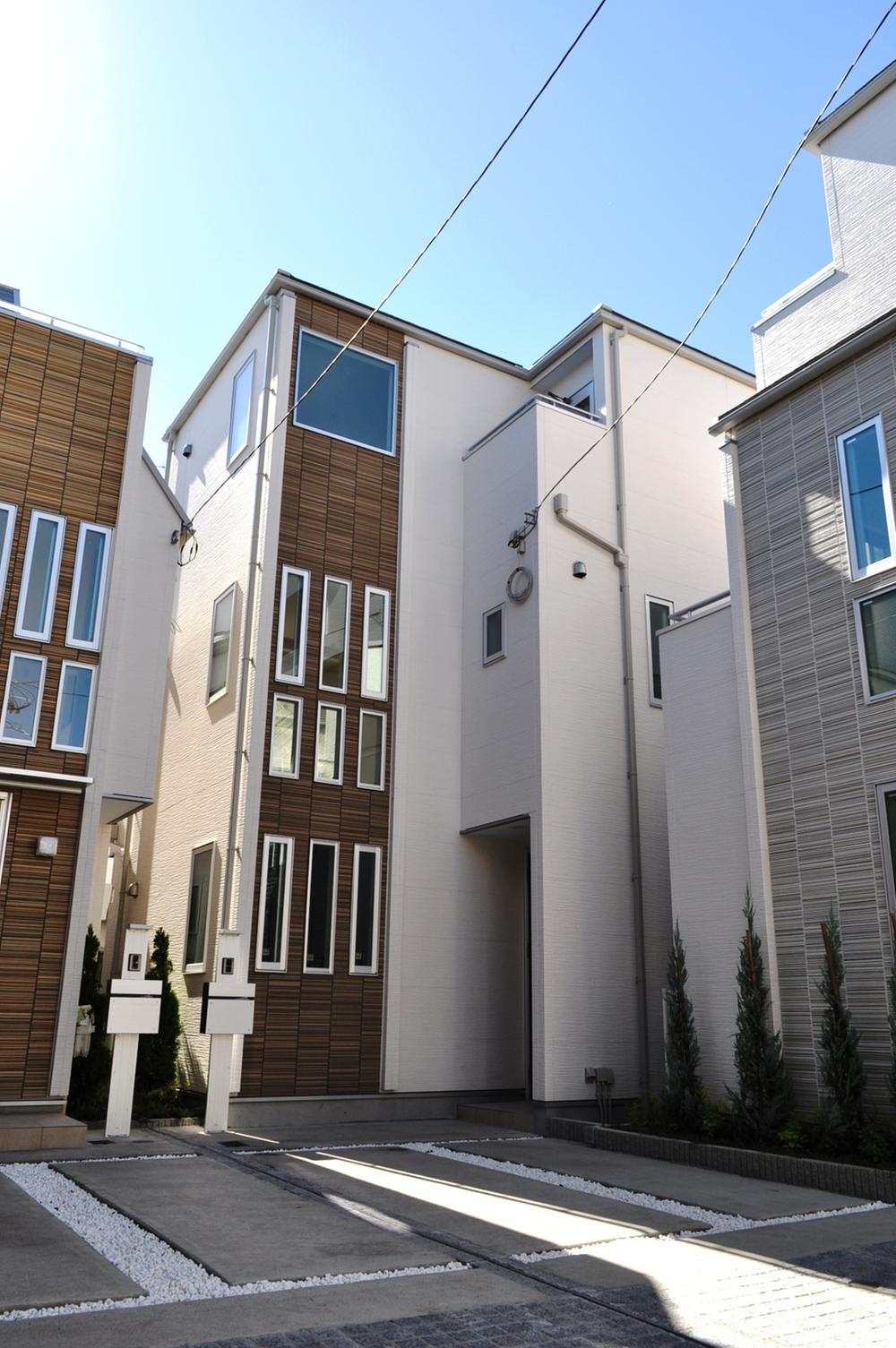 Local appearance photo