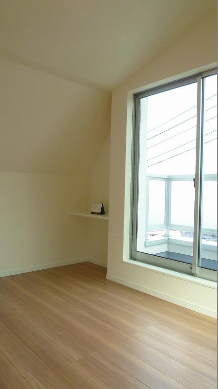 Non-living room. Indoor (September 2013) Shooting