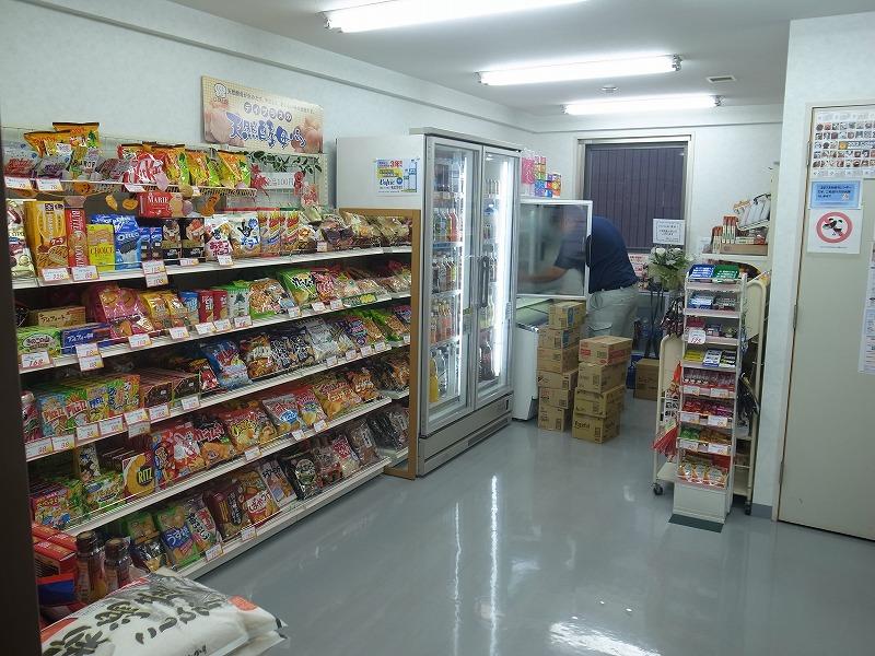 Other common areas. On-site convenience store
