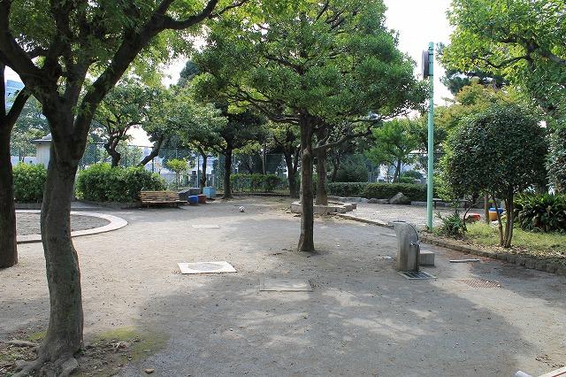 Other. Kohinata park from local to 500m of the place