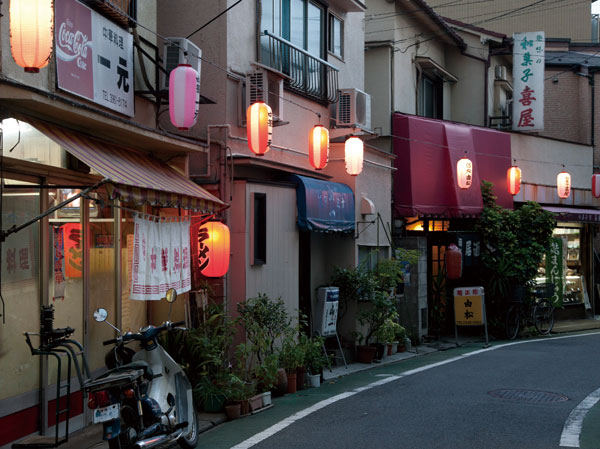 Surrounding environment. Akebono shopping street (South Building: approximately 120m / 2-minute walk North Building: approximately 170m / A 3-minute walk)