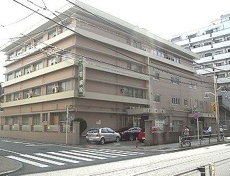 Hospital. Zhuang 405m to the hospital (hospital)