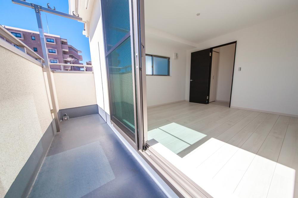 Balcony. Local (September 2013) Shooting