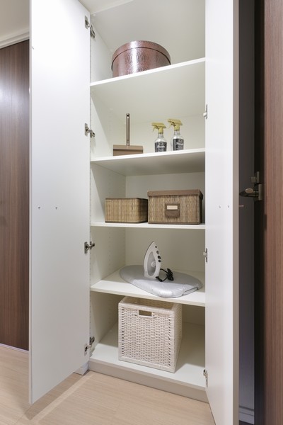 Prepare a "thing On" handy as a shared object input of the family in the hallway