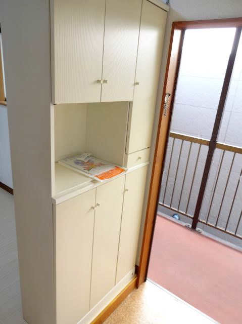 Entrance. A lot from the front door shoe storage to the bottom