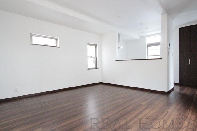 Living. Local (12 May 2013) Shooting B Building