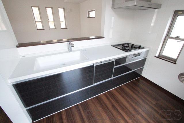 Kitchen. Local (12 May 2013) Shooting B Building