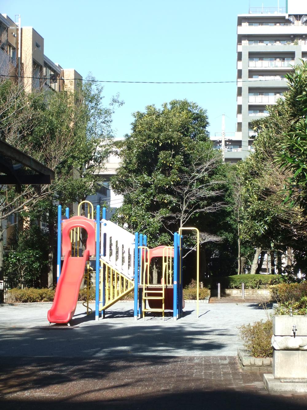park. Nishidai 10m up to 4-chome children's park