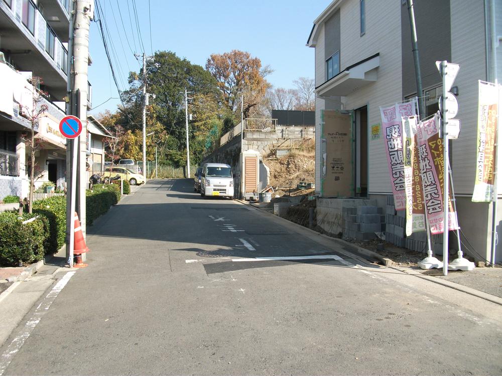 Local photos, including front road. Local (12 May 2013) Shooting