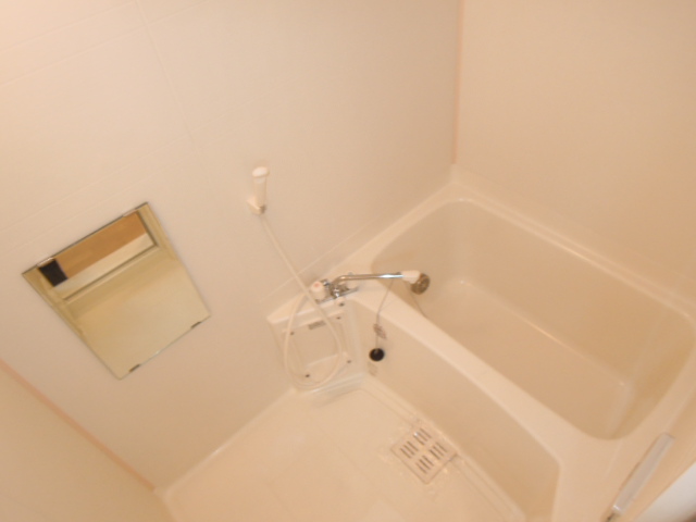 Bath. Add-fired function ・ With bathroom dryer (see photo)