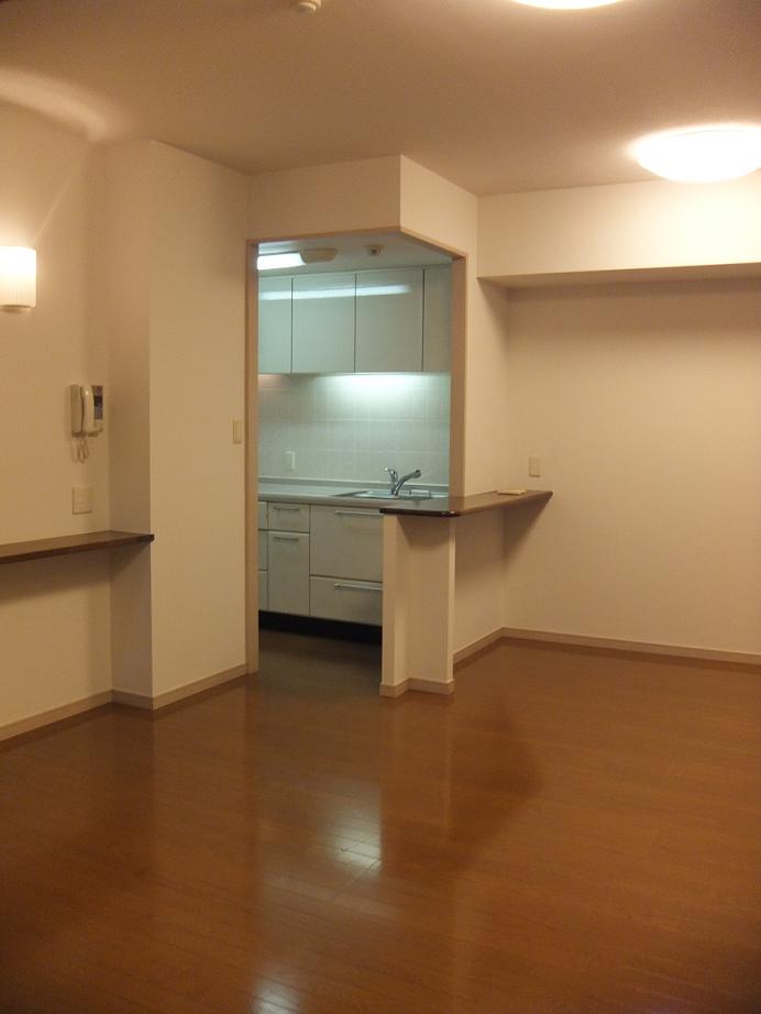 Living and room. It is with the lighting in each room