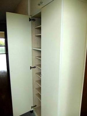 Entrance. Large shoebox