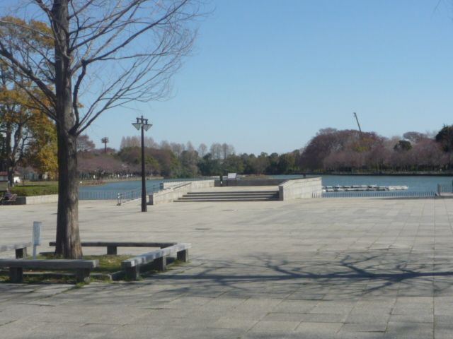 park. Ukima 220m to the park (park)