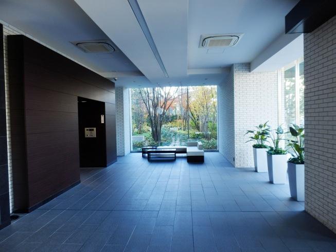 Other local. Lobby (12 May 2013) Shooting