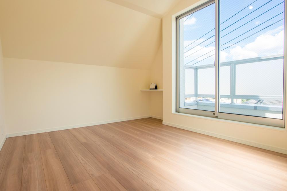 Non-living room. Room (August 2013) Shooting