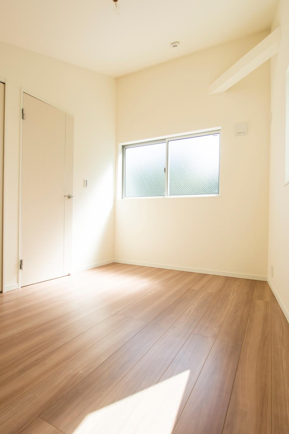 Non-living room. Room (August 2013) Shooting