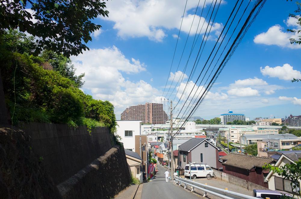 Local photos, including front road. Local (August 2013) Shooting