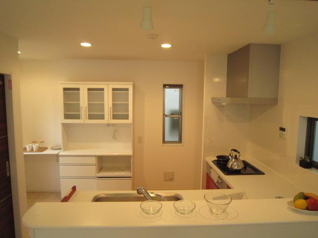 Same specifications photo (kitchen). Example of construction