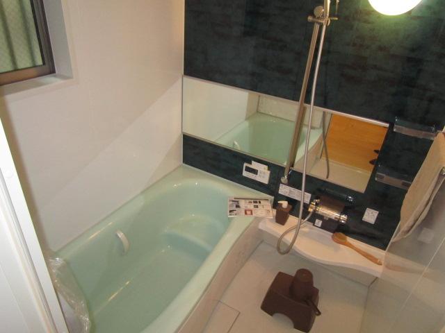Same specifications photo (bathroom). Example of construction
