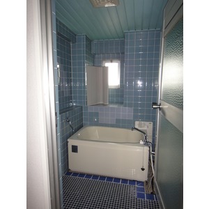 Living and room. Western-style 6 Pledge