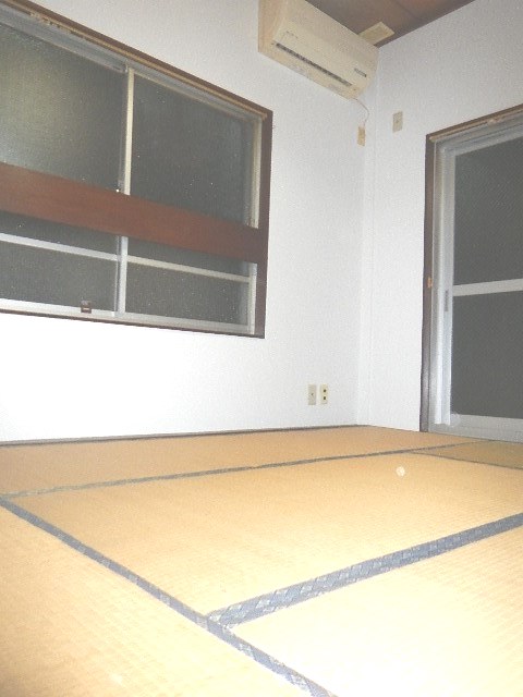 Other room space. Western style room