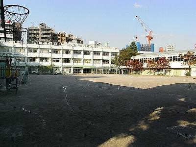 Primary school. 600m until Itabashi Kamiitabashi second elementary school