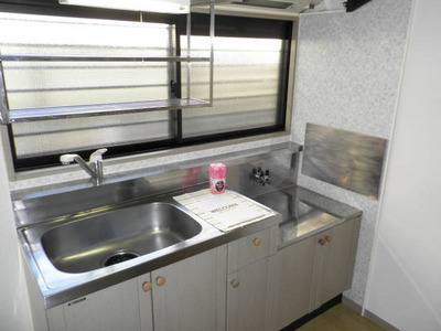 Kitchen. ☆ There is a window before the kitchen. Bright is ☆