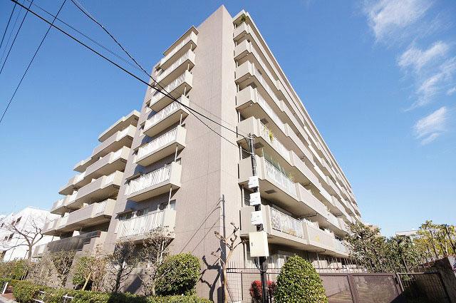 Local appearance photo. Local (12 May 2013) Shooting