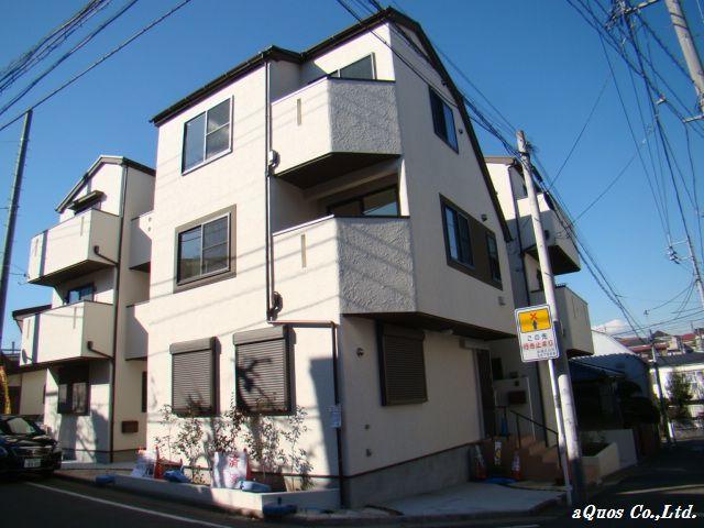 Local appearance photo. Local (12 May 2013) Shooting