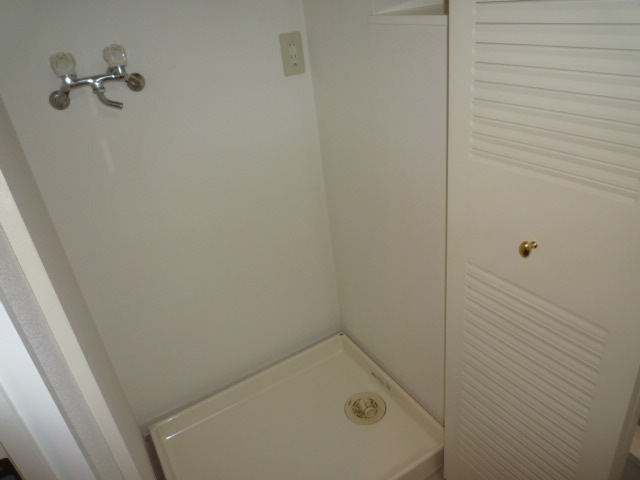 Washroom. (See picture)