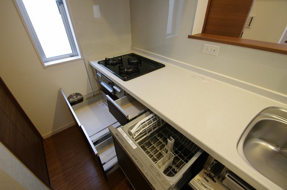 Kitchen. (November 2013) Shooting