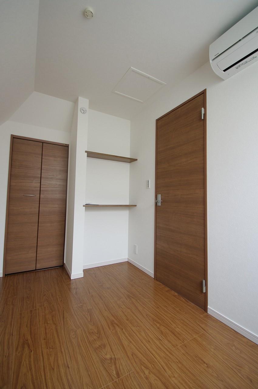 Non-living room. (November 2013) Shooting