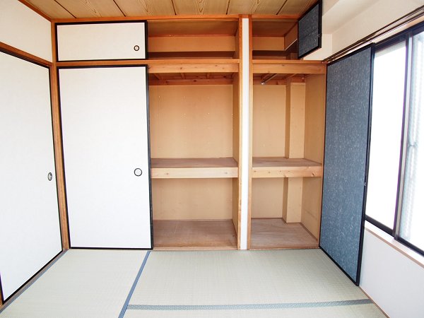 Other. Japanese-style storage