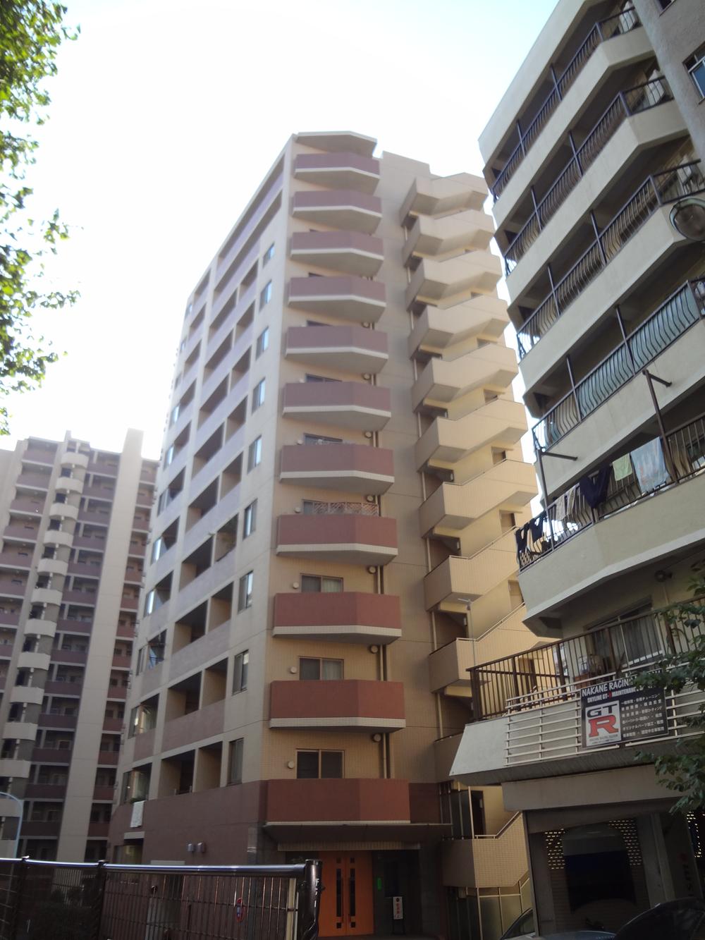 Local appearance photo. Local (11 May 2013) Shooting