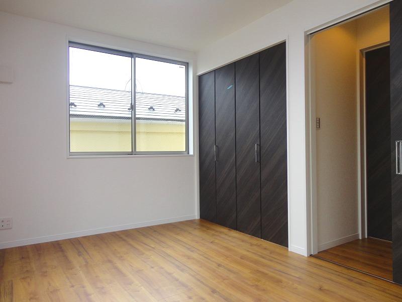 Non-living room. Local (12 May 2013) Shooting