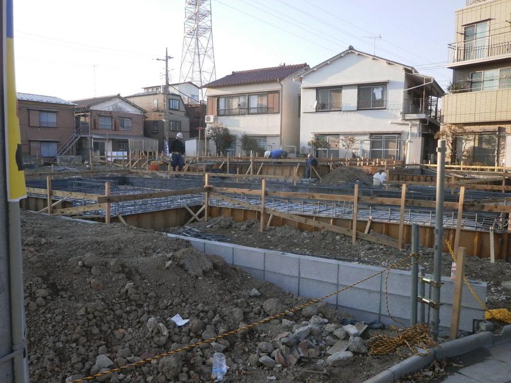 Local appearance photo. Local (12 May 2013) Shooting