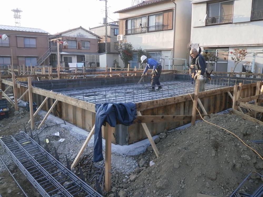 Local appearance photo. Local (12 May 2013) Shooting