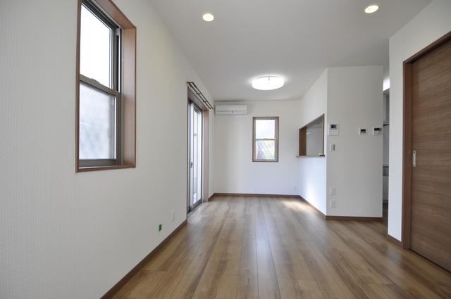 Same specifications photos (living). Living (our example of construction)