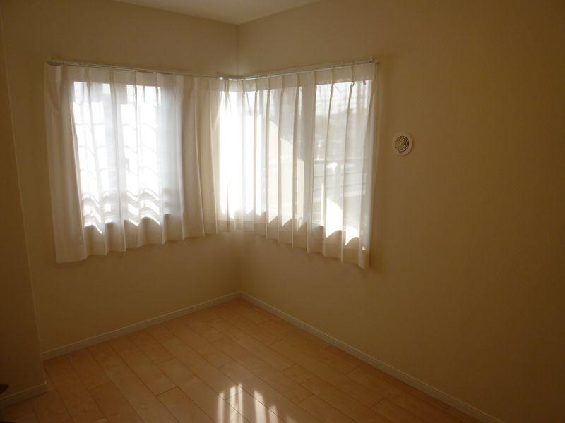 Non-living room. Western-style 6 quires introspection, Since the southwest is a bright and comfortable rooms.