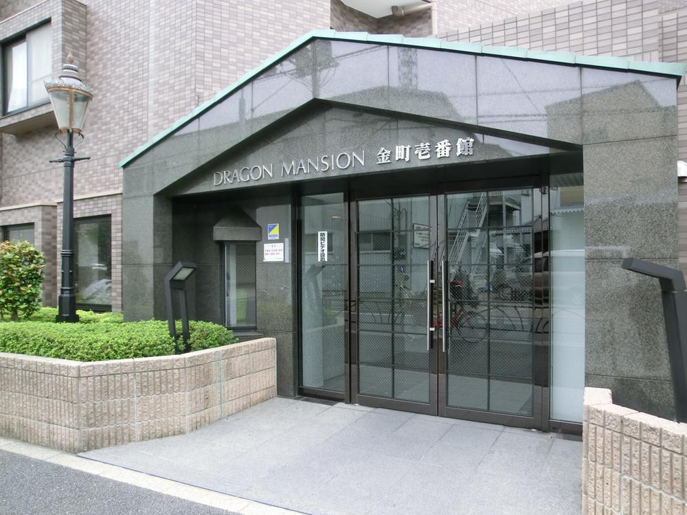 Entrance. It will be the apartment entrance.