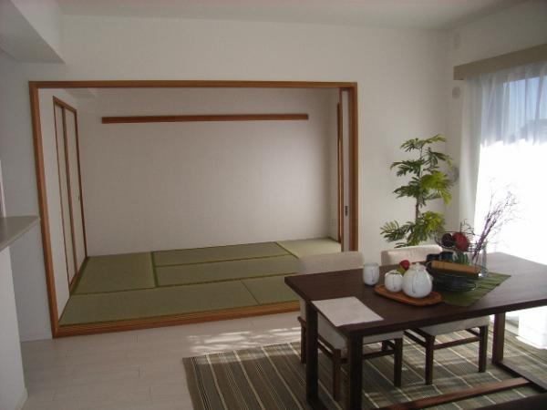 Katsushika-ku, Tokyo swan 2