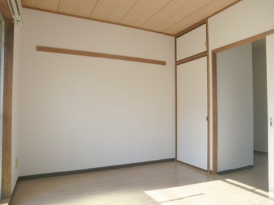 Living and room. It is the room of all flooring.