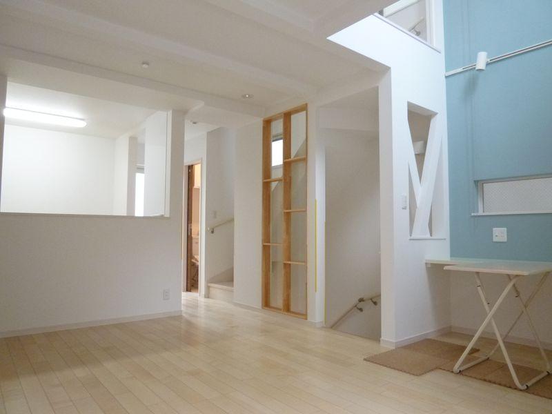 Living. LDK14.7 Pledge