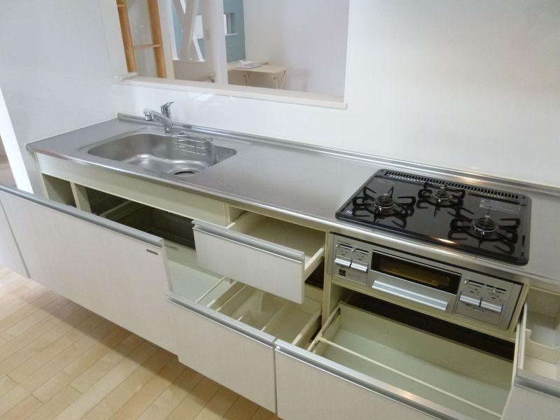 Kitchen. System kitchen