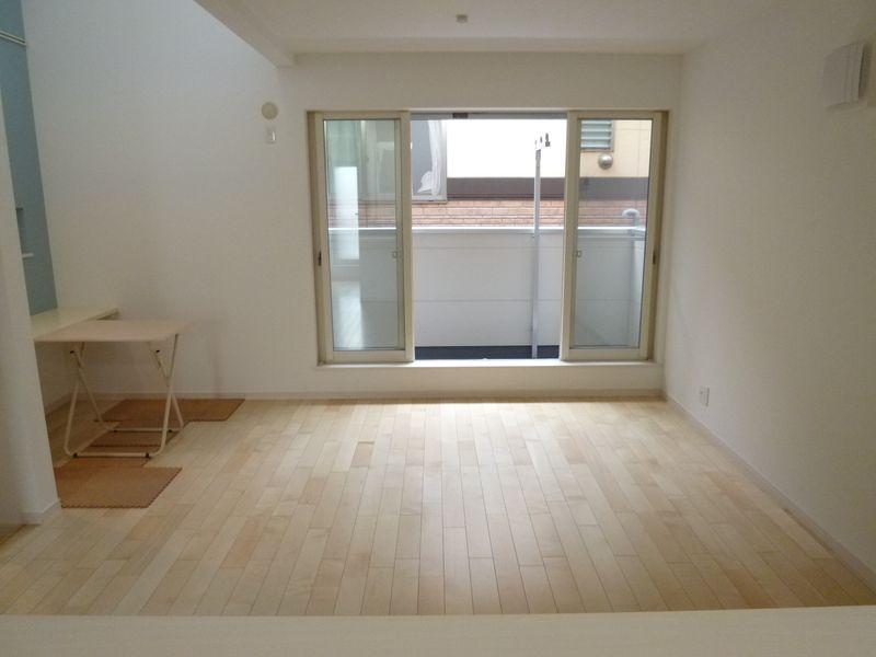 Non-living room. Western-style 5.2 Pledge