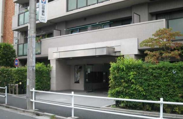 Entrance. New quake-resistance standards