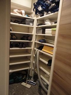 Receipt. Shoes-in closet