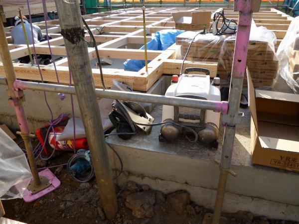 Local appearance photo. Local (11 May 2013) Shooting