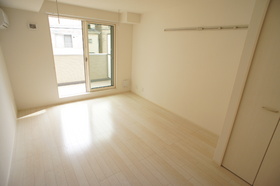 Living and room. Spread of Western-style 8.5 quires (air-conditioned)