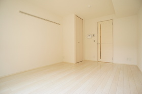 Living and room. Western-style 8.5 Pledge